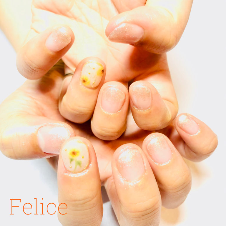ひまわりネイル foresthill